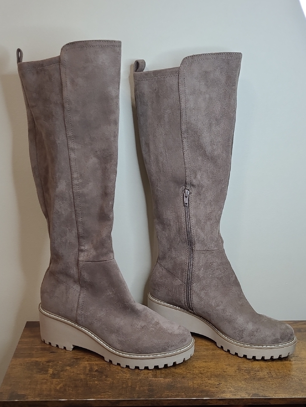 DV by Dolce Vita RISKY Taupe Suede Knee-High Wedge Boots size 8.5 - Picture 2 of 10